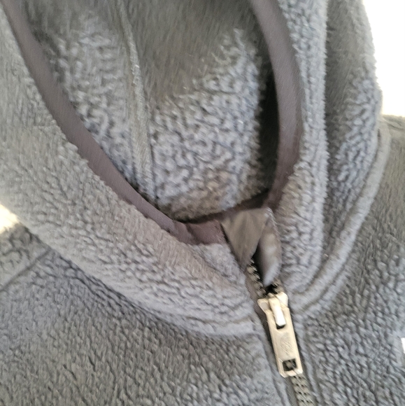 The North Face Boys’ Forrest Fleece Full-Zip Hoodie - Picture 4 of 10